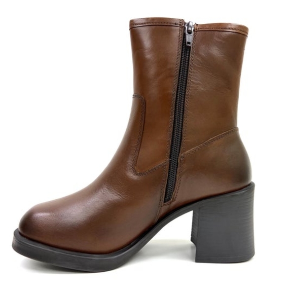 Lyla 70's Cognac BootRegular price$119.00 - Picture 13 of 15